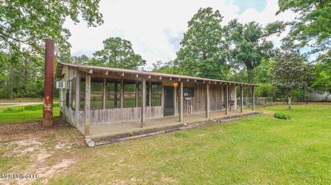 4411 Highway 26, Wiggins, MS 39577 photo 2