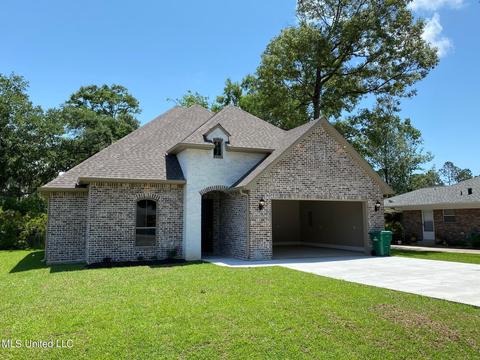 8910 Hanalei Pl, Diamondhead, MS 39525 photo 2