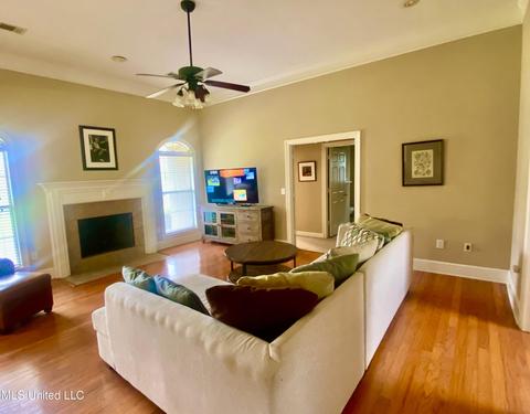 5975 Libby Ln, Jackson, MS 39211 photo 4