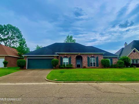 5975 Libby Ln, Jackson, MS 39211 photo 1
