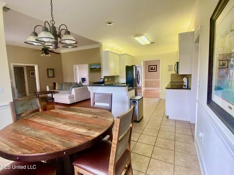5975 Libby Ln, Jackson, MS 39211 photo 6