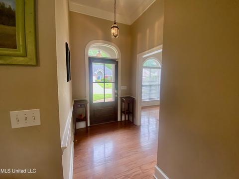 5975 Libby Ln, Jackson, MS 39211 photo 3