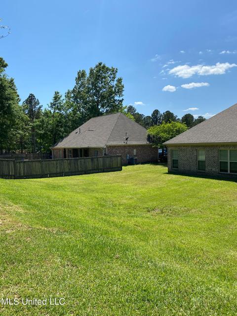102 Bainbridge Xing, Canton, MS 39046 photo 53