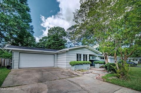 123 Southbrook Dr, Jackson, MS 39211 photo 2