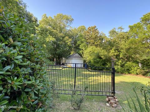 1413 E Second St, Pass Christian, MS 39571 photo 9