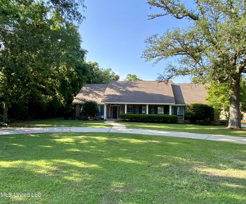 1413 E Second St, Pass Christian, MS 39571 photo 2