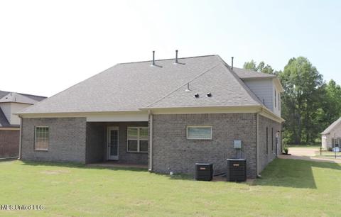 1760 Wooten Dr, Nesbit, MS 38651 photo 3