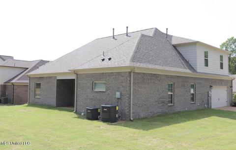 1760 Wooten Dr, Nesbit, MS 38651 photo 4