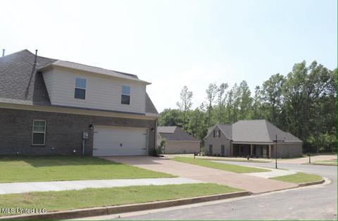 1760 Wooten Dr, Nesbit, MS 38651 photo 2