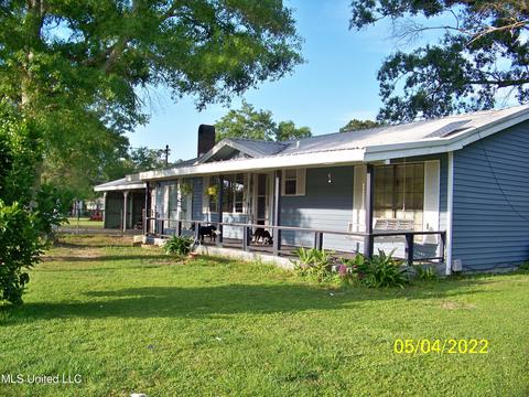 40 Pine Dr, Picayune, MS 39466 photo 1