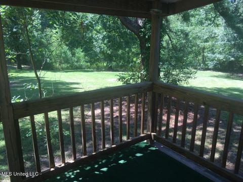 146 Floyd St, Florence, MS 39073 photo 5