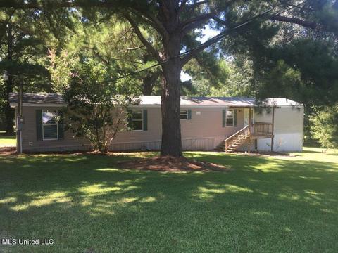 146 Floyd St, Florence, MS 39073 photo 2