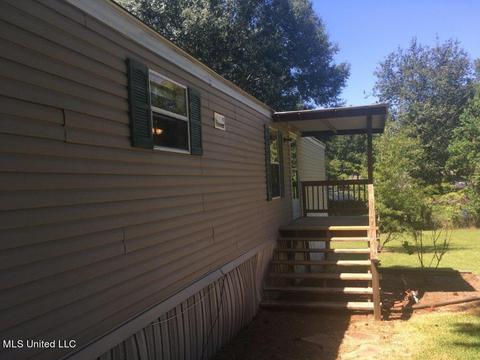 146 Floyd St, Florence, MS 39073 photo 3