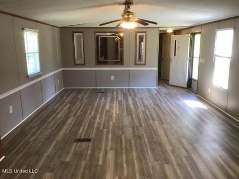 146 Floyd St, Florence, MS 39073 photo 9