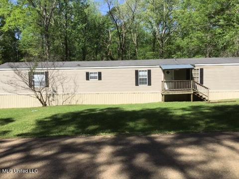 133 Russell St, Florence, MS 39073 photo 2