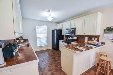 449 Pecan Cir, Brandon, MS 39042 photo 13