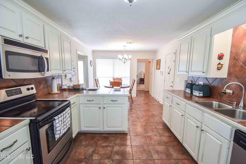 449 Pecan Cir, Brandon, MS 39042 photo 11
