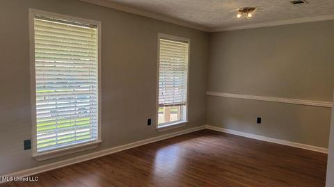 1548 Wingfield Dr, Jackson, MS 39204 photo 2