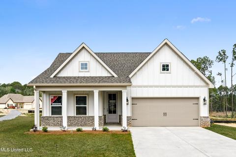 10691 Wren Grv, Gulfport, MS 39503