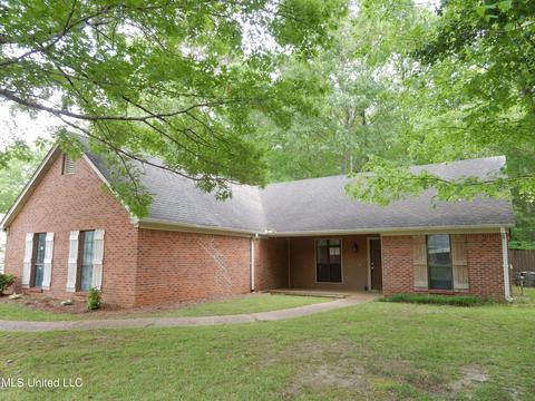 1045 Halton Ct, Brandon, MS 39047 photo 2