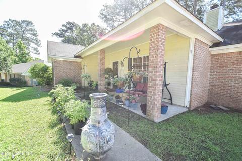 1514 Torrence Dr, Byram, MS 39272 photo 4