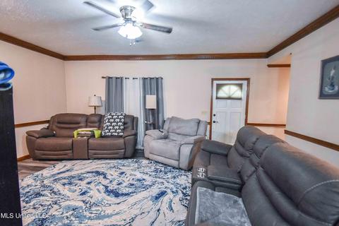 1514 Torrence Dr, Byram, MS 39272 photo 9