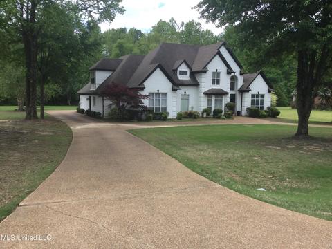 2305 Appleton Dr, Southaven, MS 38672 photo 2