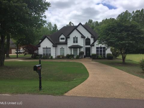 2305 Appleton Dr, Southaven, MS 38672 photo 1