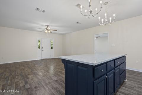 18489 Confederate Rd, Saucier, MS 39574 photo 11