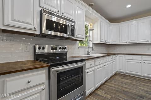 18489 Confederate Rd, Saucier, MS 39574 photo 10