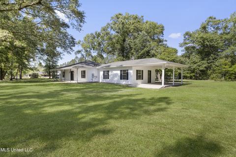 18489 Confederate Rd, Saucier, MS 39574 photo 3