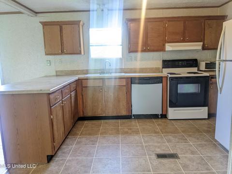 760 W Mchenry Rd, Mchenry, MS 39561 photo 24
