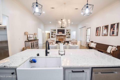 208 Hallow Hl, Brandon, MS 39042 photo 14