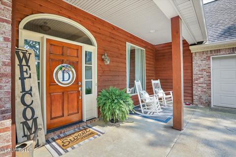 1379 Olivia Ln, Terry, MS 39170 photo 3