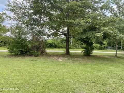 13554 Byrnes Dr, Saucier, MS 39574 photo 3
