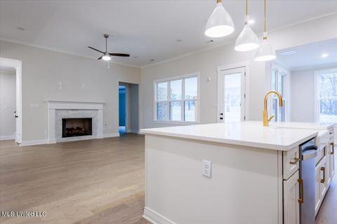 6922 N Sunrise Loop, Olive Branch, MS 38654 photo 10