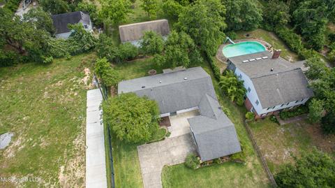 962 E Second St, Pass Christian, MS 39571 photo 3