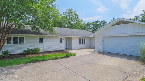 962 E Second St, Pass Christian, MS 39571 photo 2