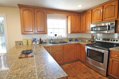 8501 Tanner Williams Rd, Lucedale, MS 39452 photo 11