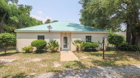 1577 E Second St, Pass Christian, MS 39571 photo 1
