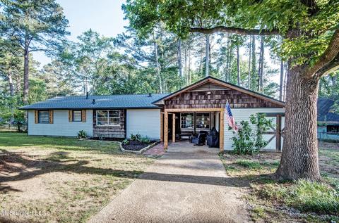 101 Brook Rd, Brandon, MS 39047 photo 1