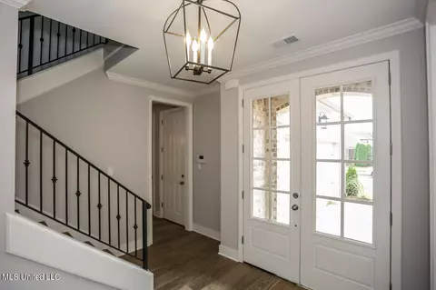 Entry Way - 8032 Old Addison Dr, Olive Branch, MS 38654 photo 1 of 1