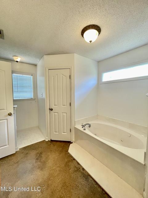 6284 Braybourne Main, Olive Branch, MS 38654 photo 15