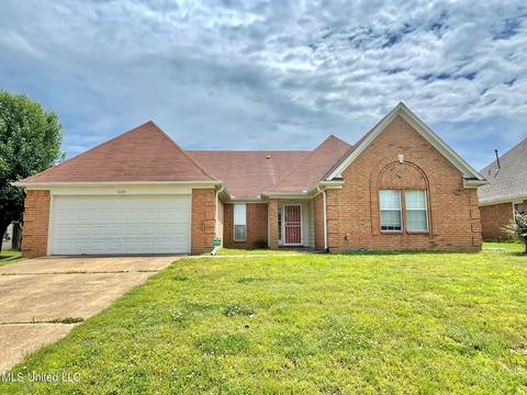 6284 Braybourne Main, Olive Branch, MS 38654 photo 1