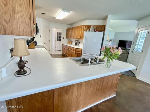 6284 Braybourne Main, Olive Branch, MS 38654 photo 10