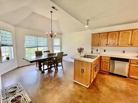 6284 Braybourne Main, Olive Branch, MS 38654 photo 6