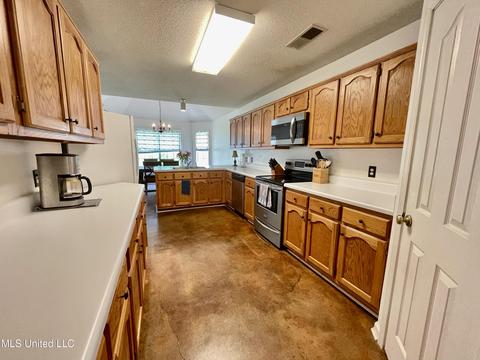 6284 Braybourne Main, Olive Branch, MS 38654 photo 11