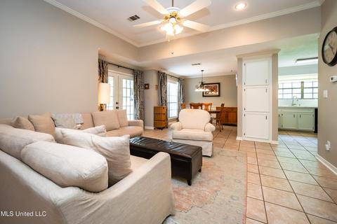 640 Live Oak Dr, Madison, MS 39110 photo 6