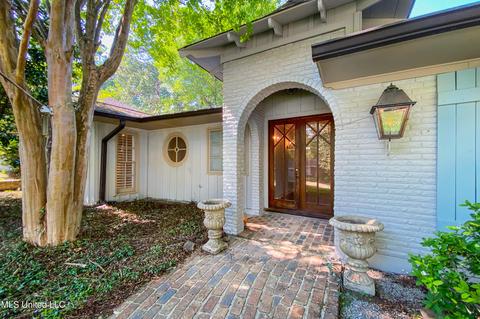 2434 Wild Valley Dr, Jackson, MS 39211 photo 2