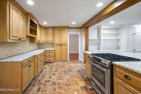 2434 Wild Valley Dr, Jackson, MS 39211 photo 5